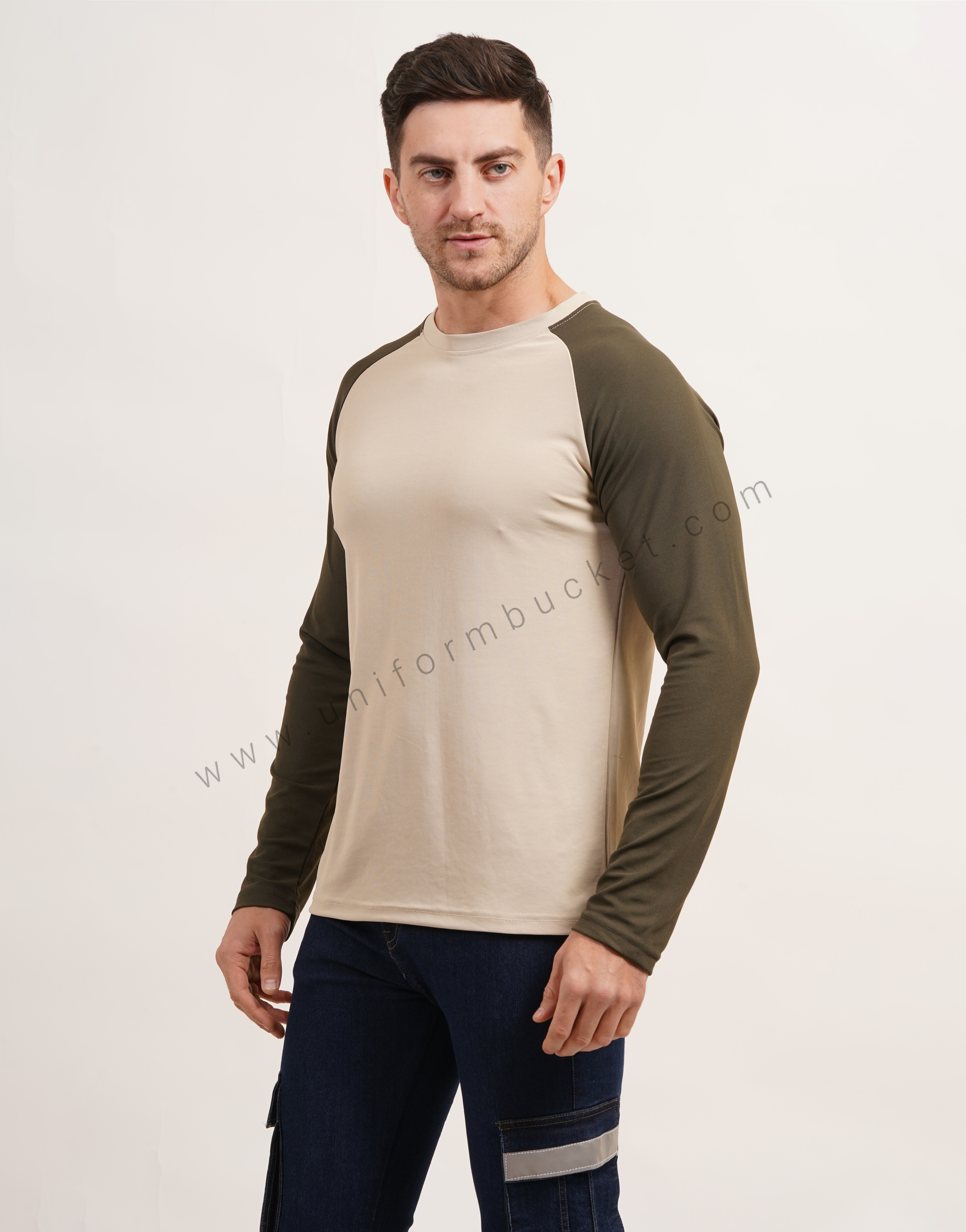 round neck t-shirt with raglan sleeve thumbnail 2